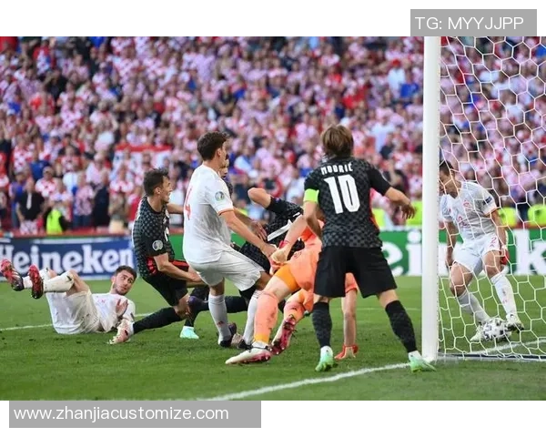 足球巨星的告别时刻：辉煌岁月终章，未来何去何从